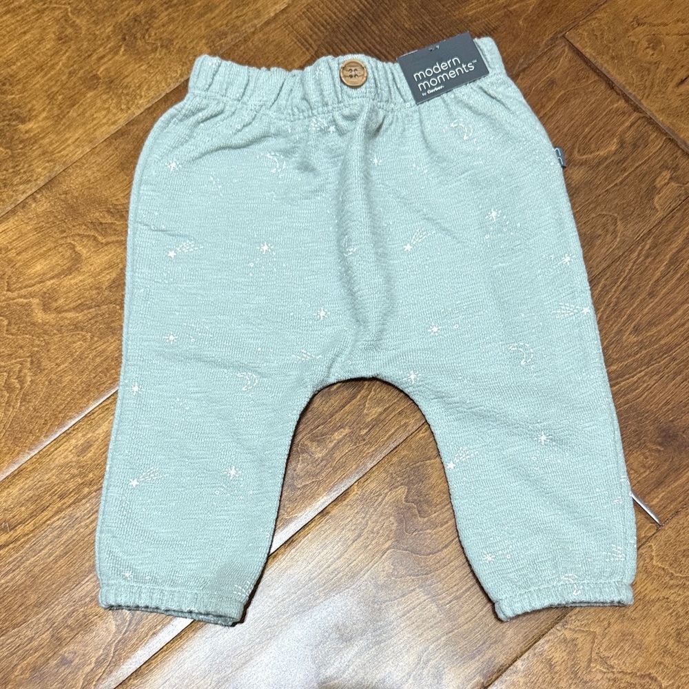 NWT Size 24M Modern Moments celestial Pants in Light Green